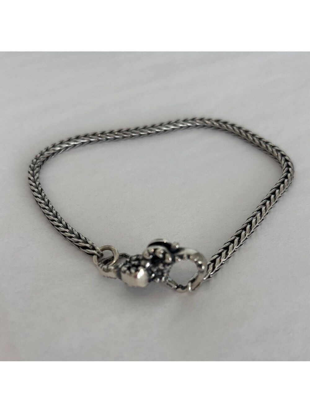 TROLLBEADS sterling silver bracelet with catching hearts lace lock clasp